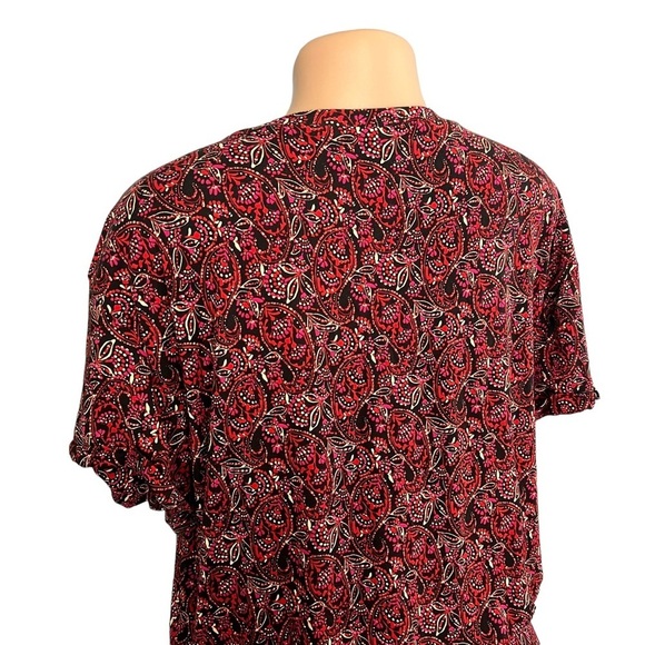 3/$30 🍂 Banana Republic Flounce Hem Red and Black T-Shirt Dress - Picture 8 of 10